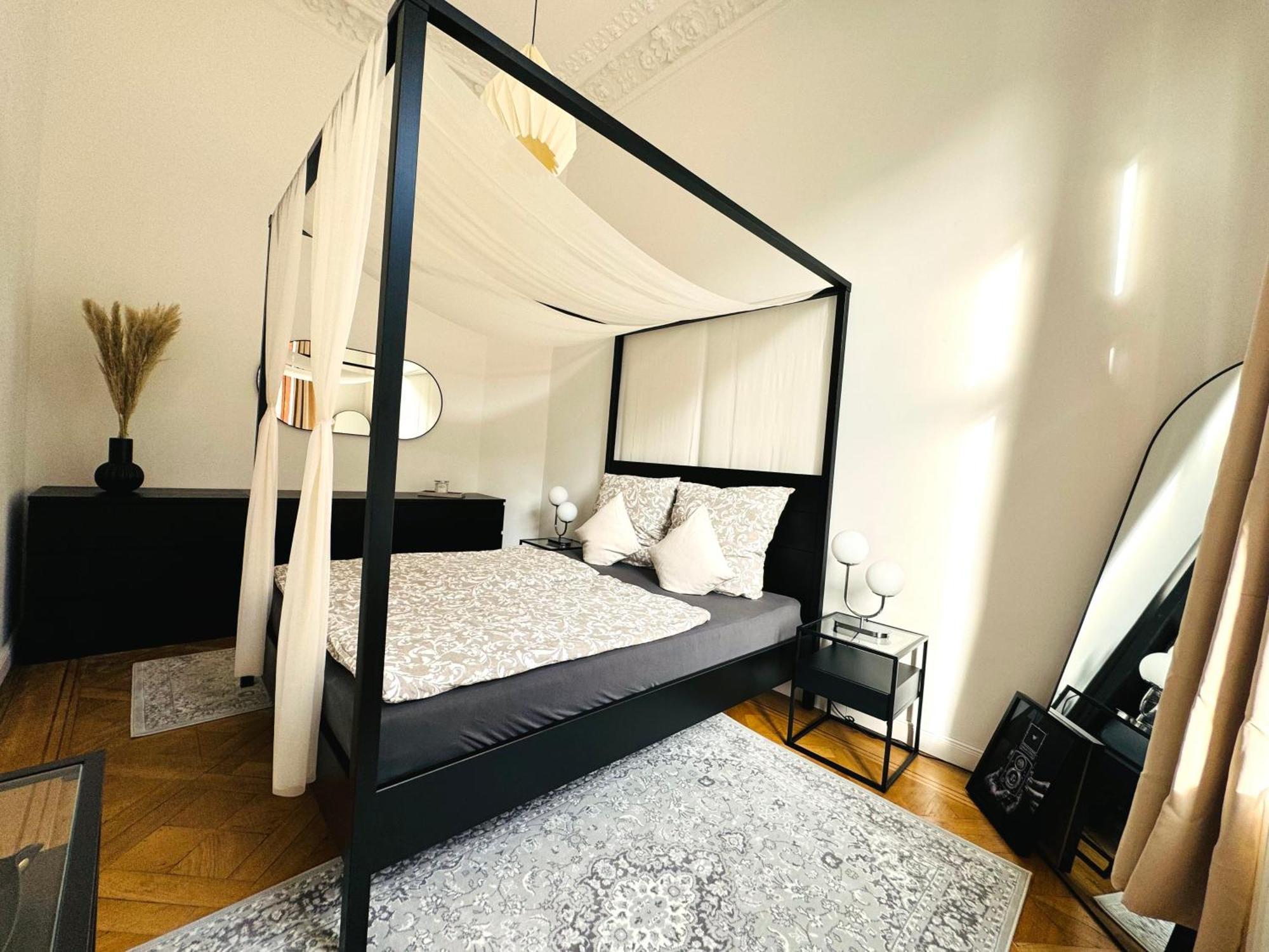 Superhosts Zentrum - Parkplatz - Badewanne - Netflix - Kaffee BRE Eksteriør bilde